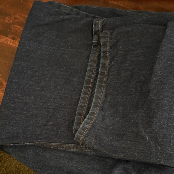 Carhartt Men's Dark Blue Relaxed Jeans - Picture 4 of 7